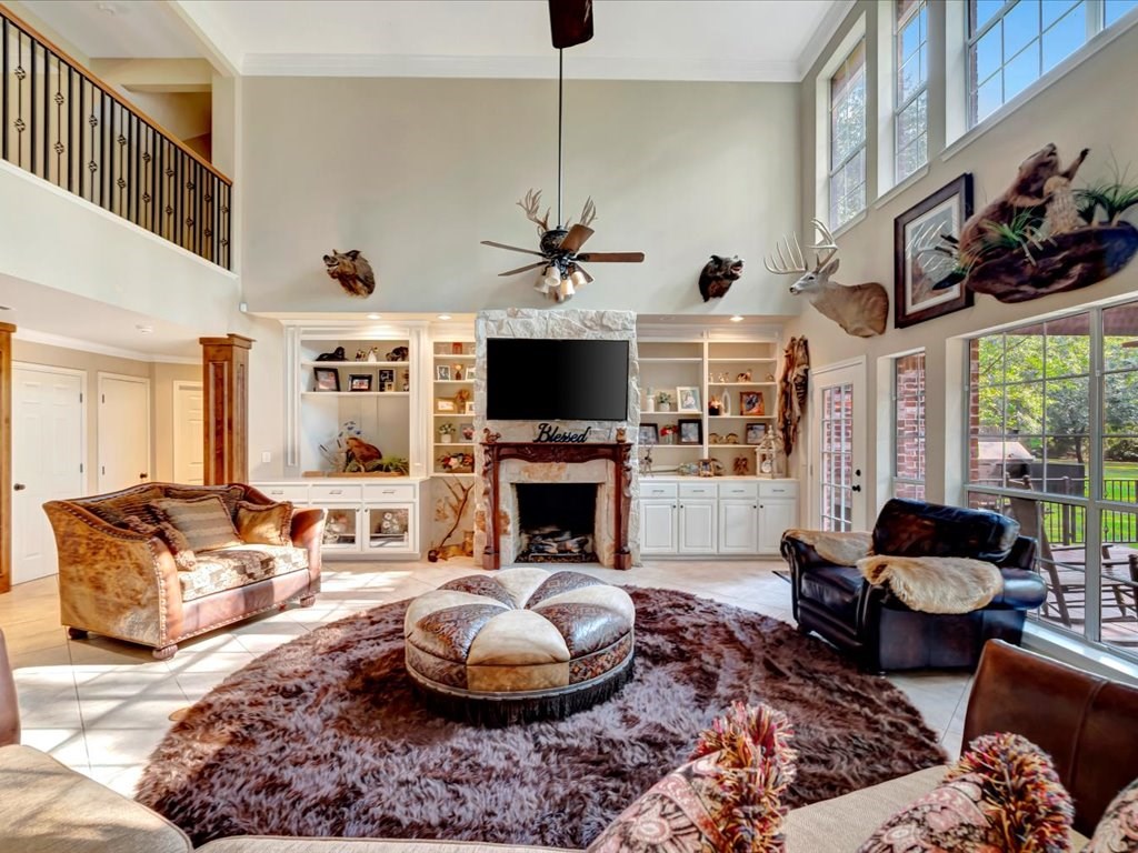 322 Oak Crest Drive
