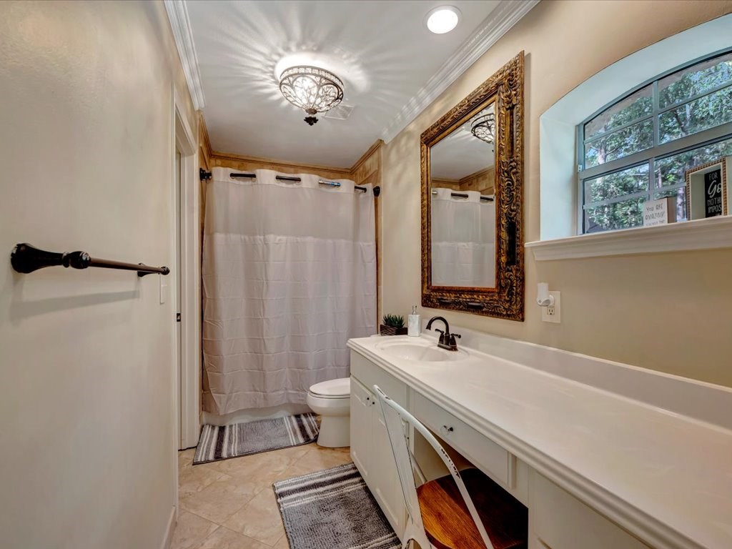 322 Oak Crest Drive