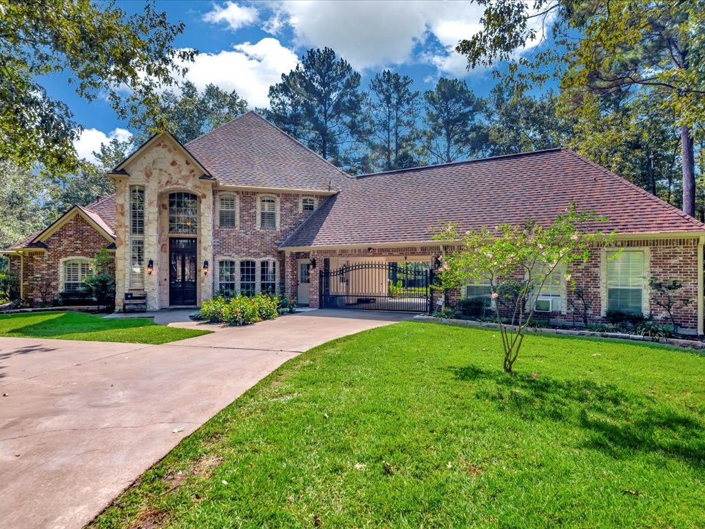 322 Oak Crest Drive