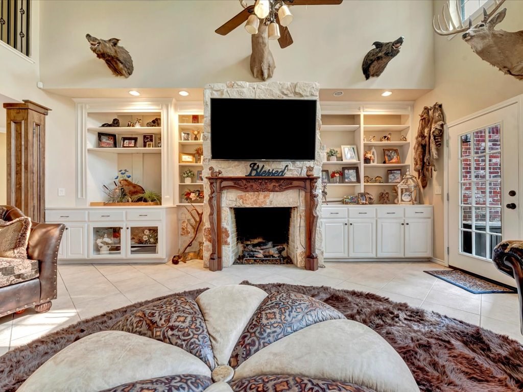 322 Oak Crest Drive
