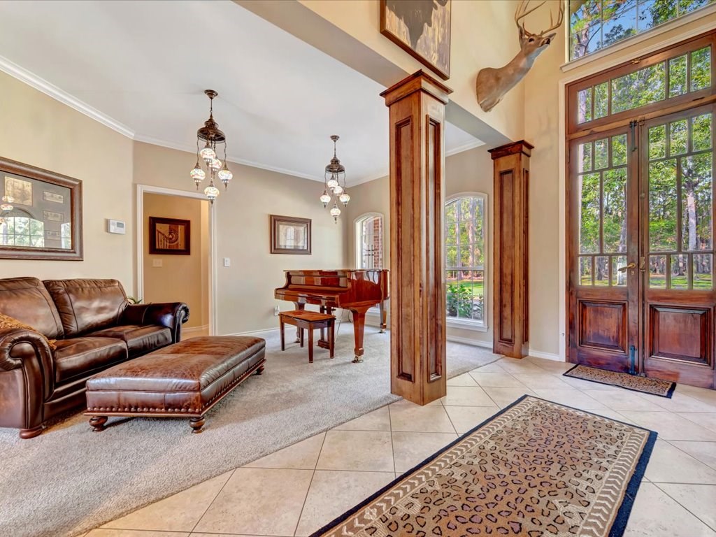 322 Oak Crest Drive
