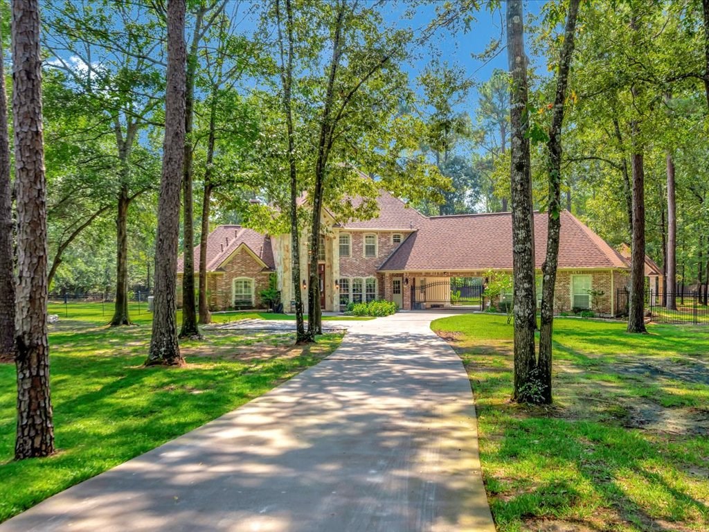 322 Oak Crest Drive