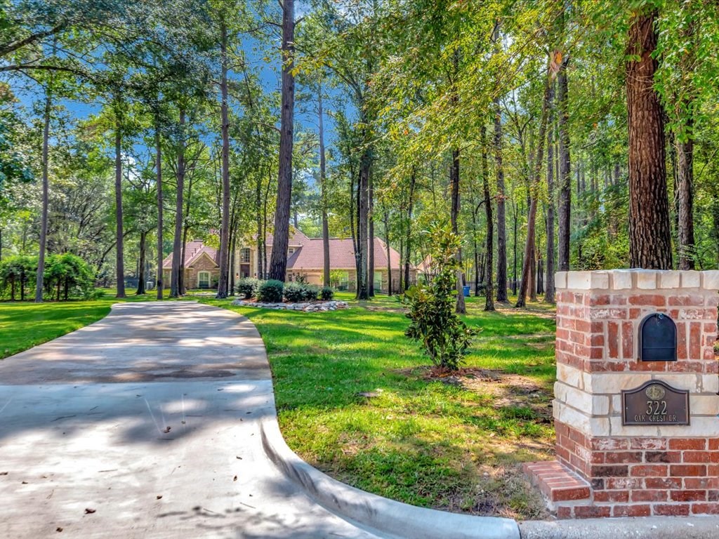 322 Oak Crest Drive