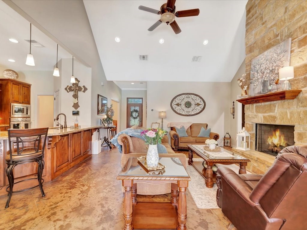 436 Westwood Loop