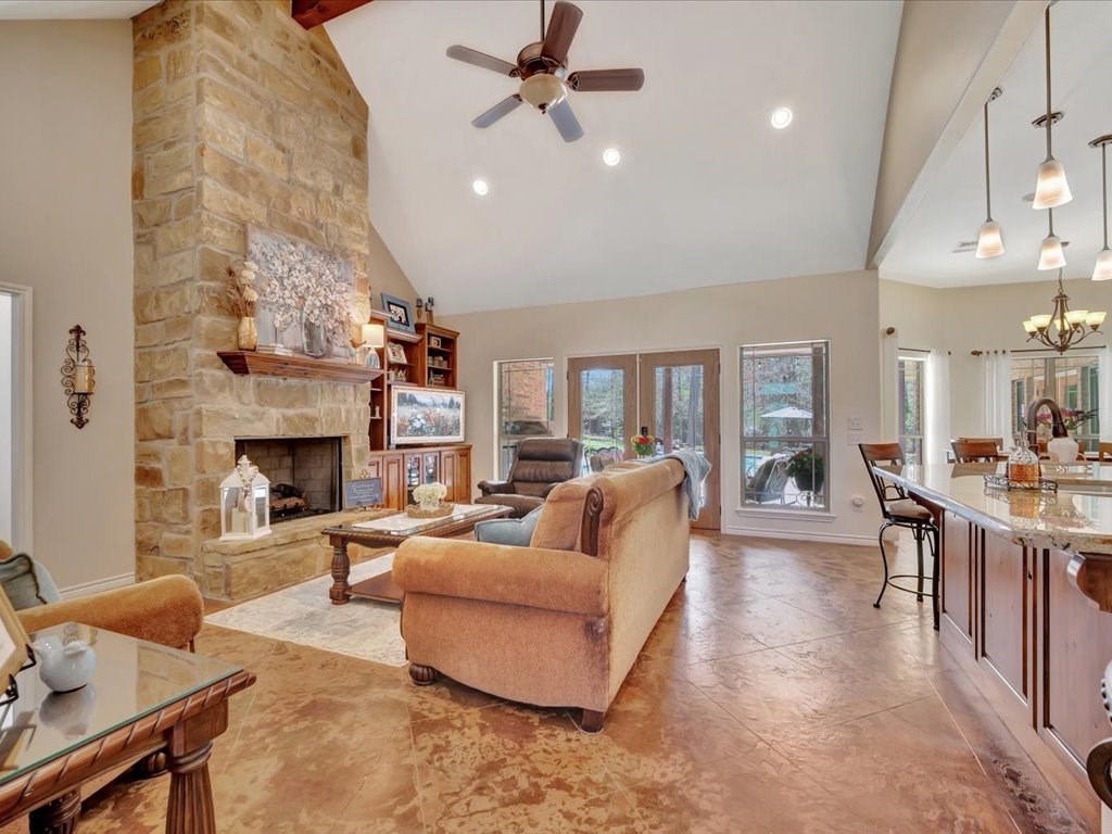 436 Westwood Loop