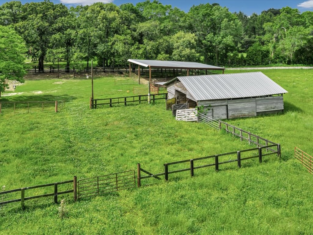 1639 East Texas Road