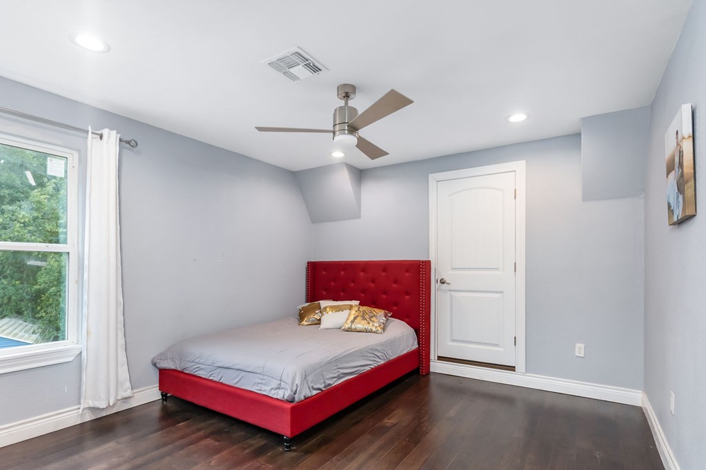 330 Oak Meadow Lane