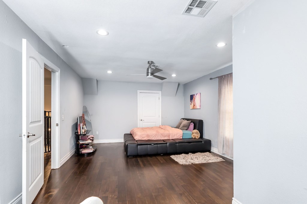 330 Oak Meadow Lane