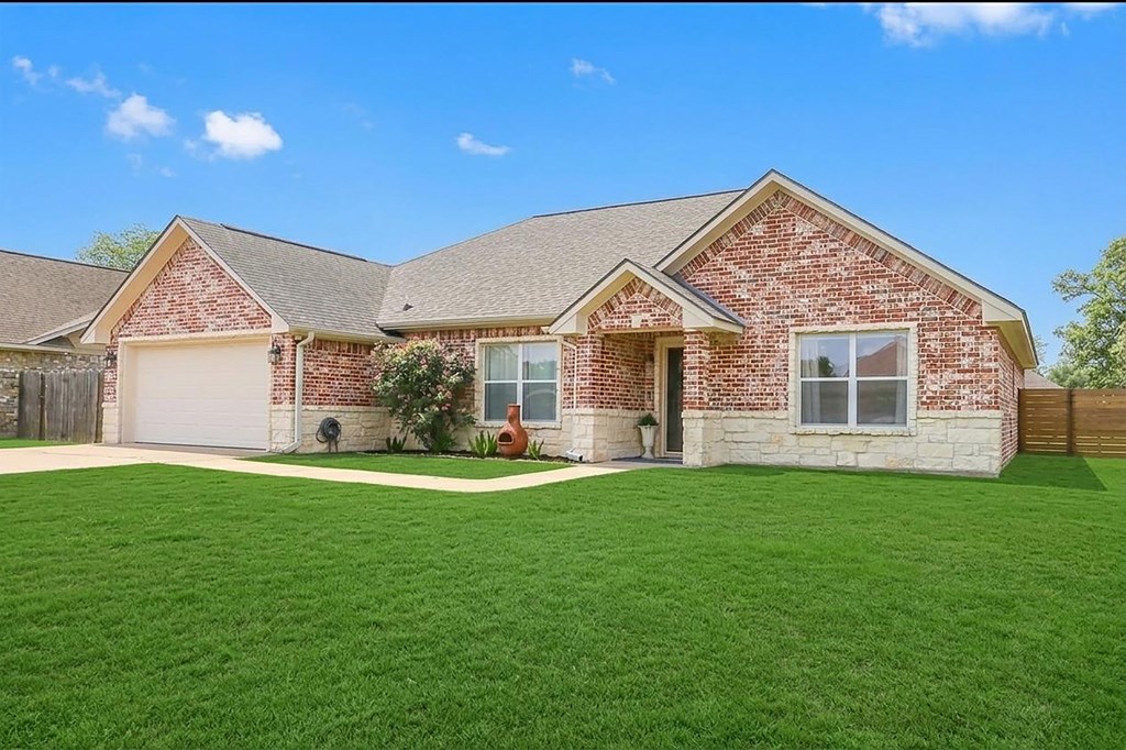 161 Plum Ridge