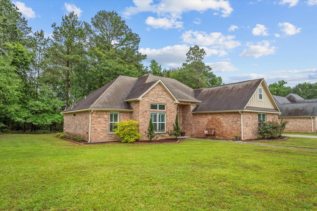 207 Saddle Ridge Drive