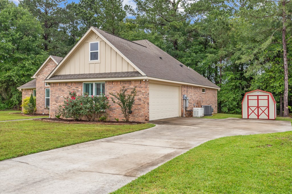 207 Saddle Ridge Drive