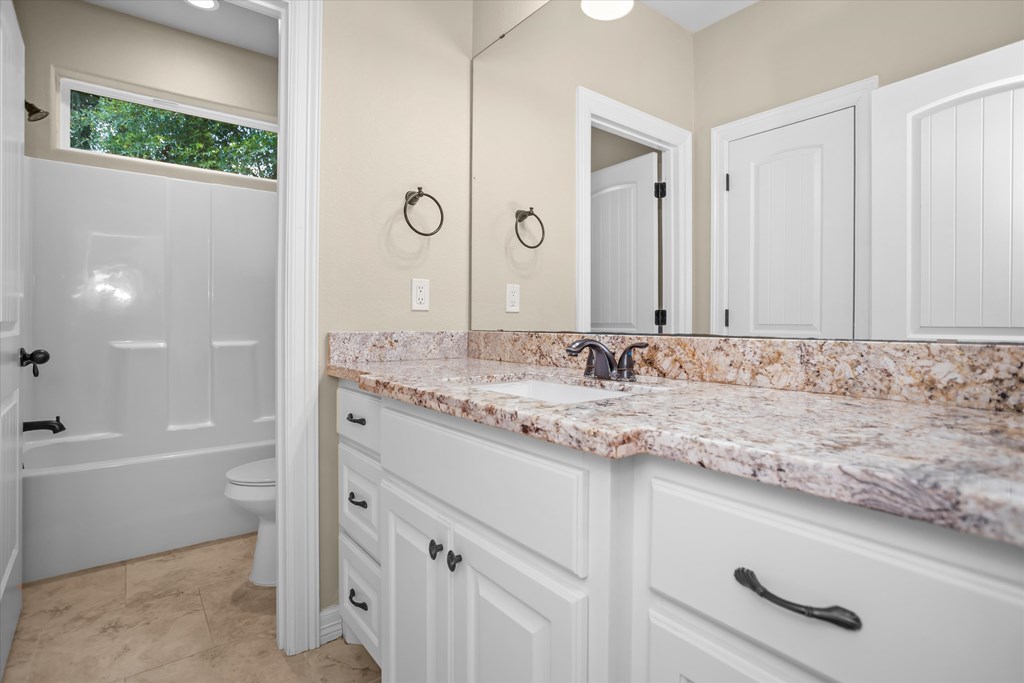 207 Saddle Ridge Drive