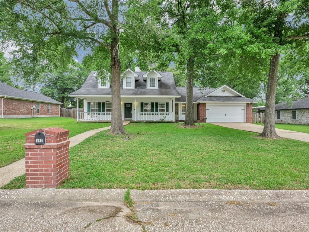 132 Hunters Glen Drive