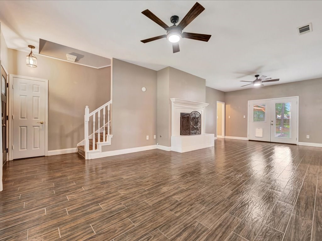 132 Hunters Glen Drive