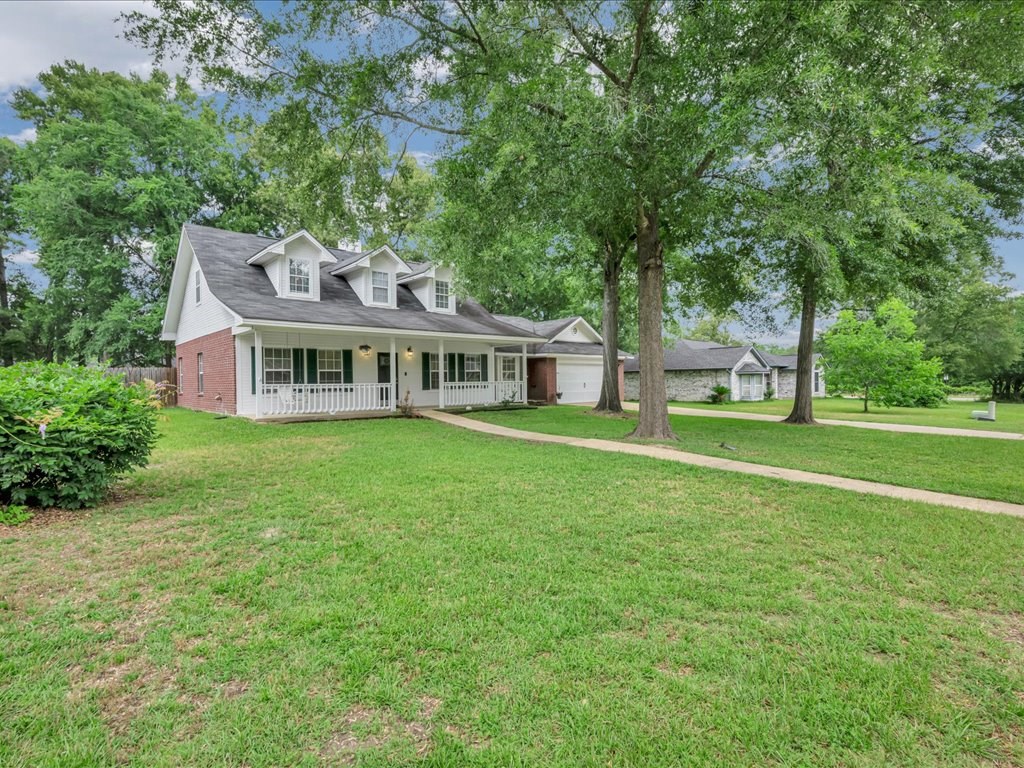 132 Hunters Glen Drive