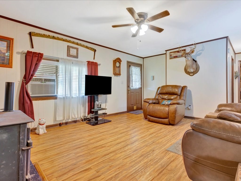 868 Bailey Road