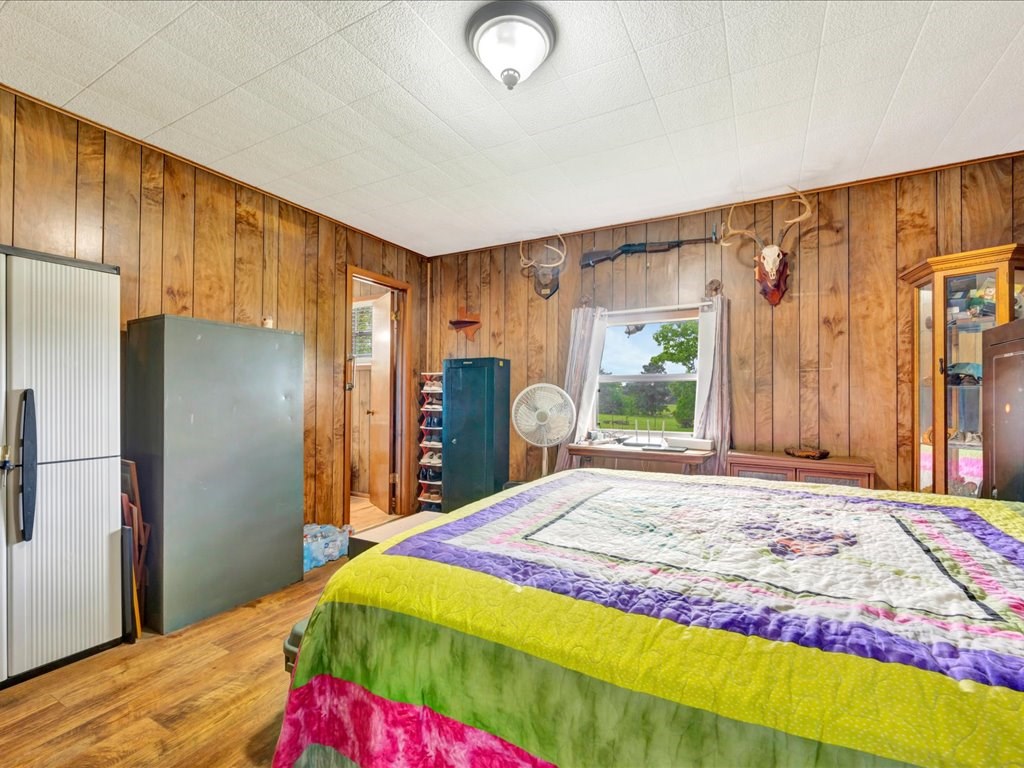 868 Bailey Road