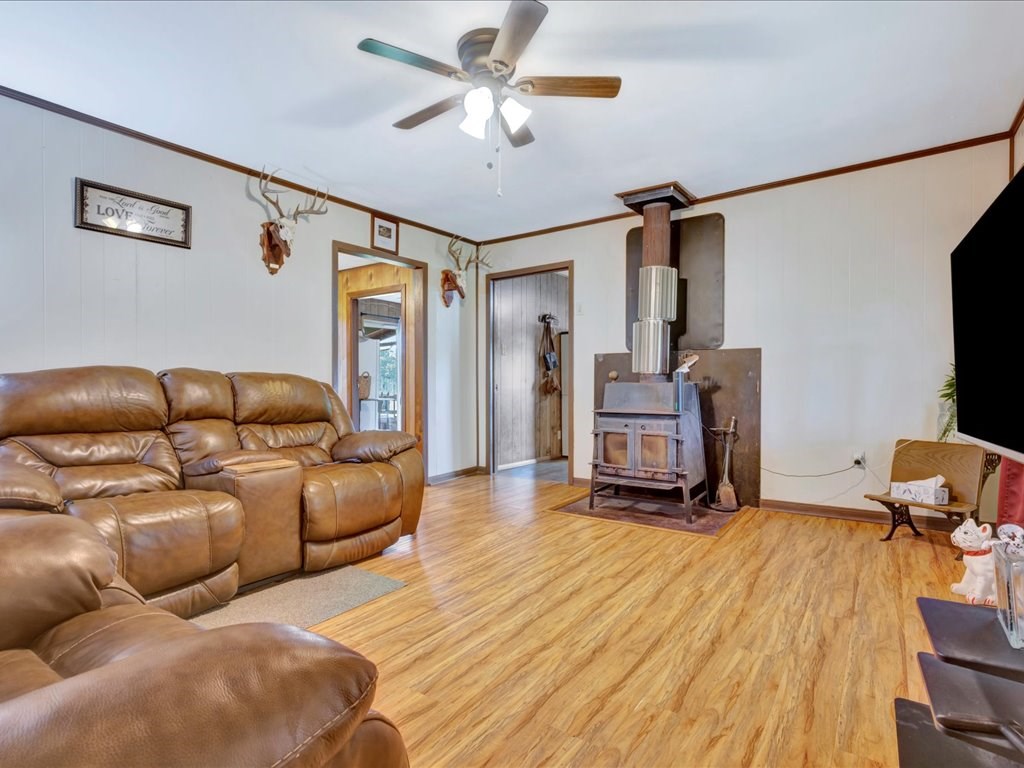 868 Bailey Road
