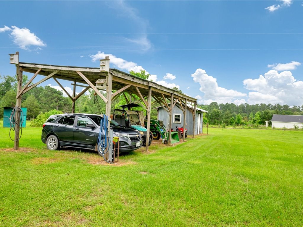868 Bailey Road