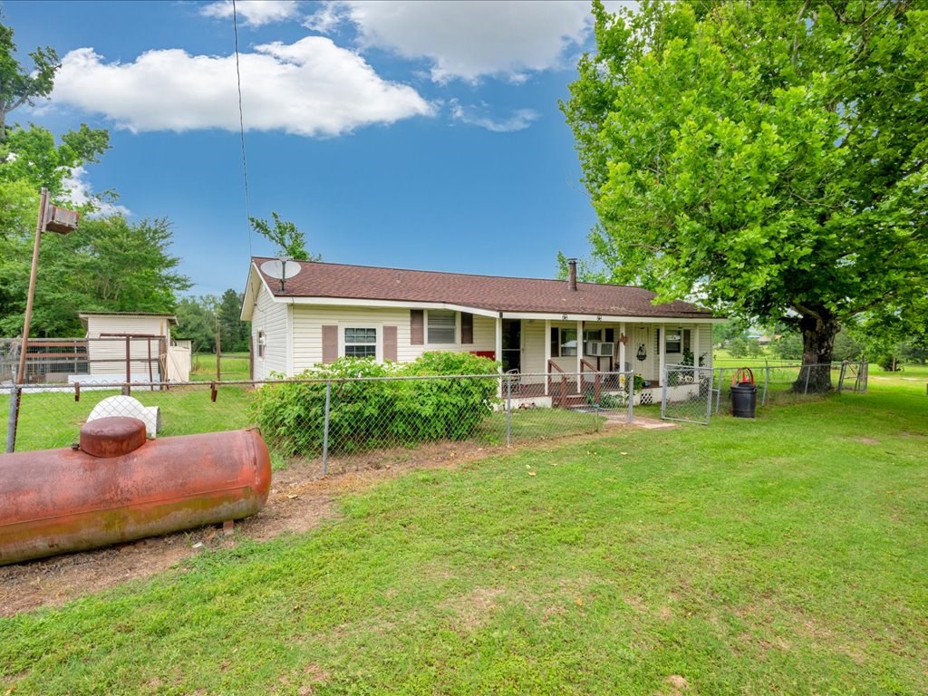 868 Bailey Road