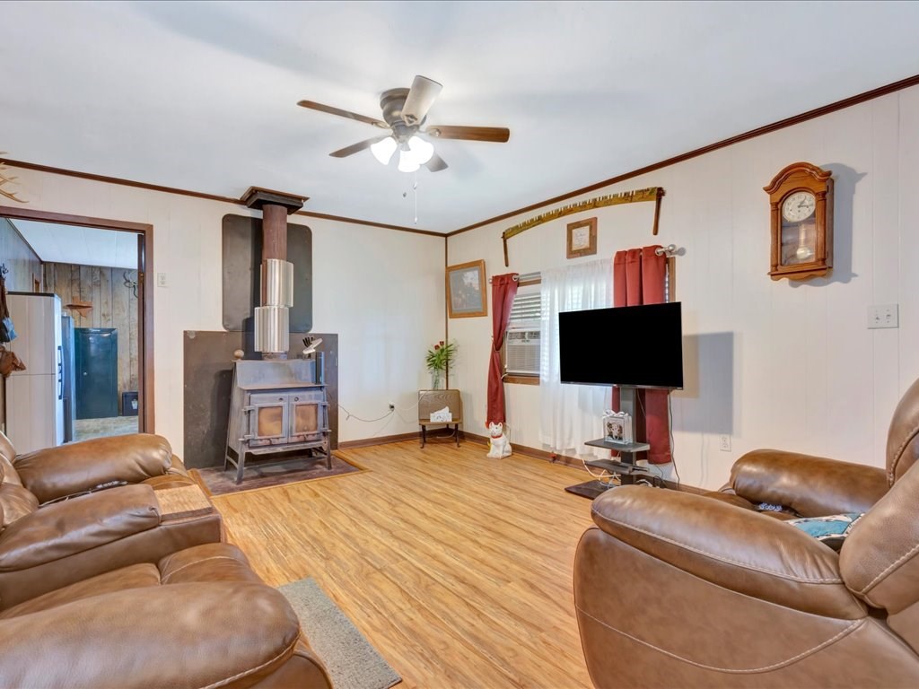 868 Bailey Road