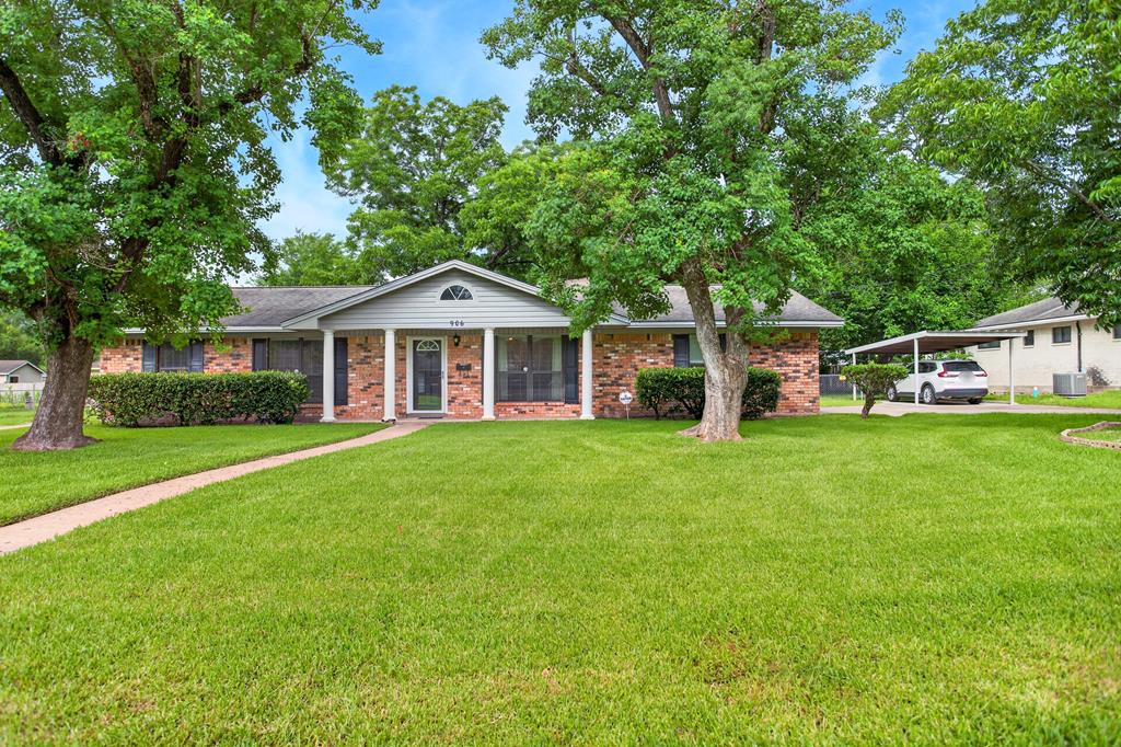 906 Linkwood Drive