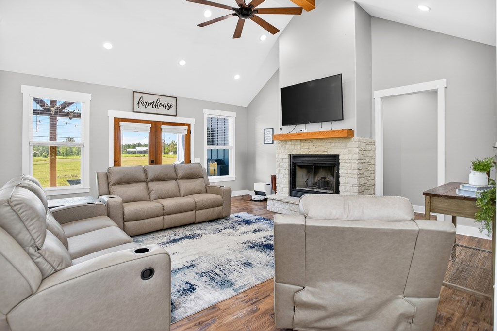 875 Timber Ranch Road