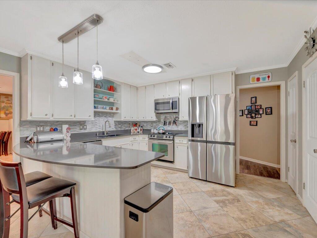 106 West Creek Drive