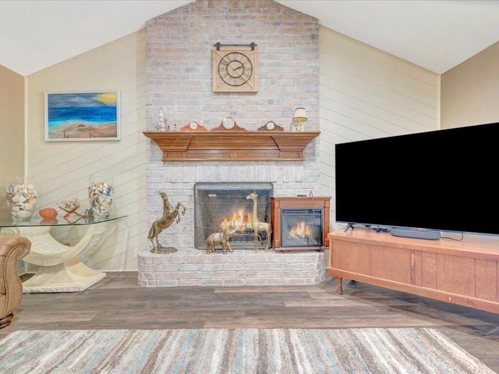 106 West Creek Drive