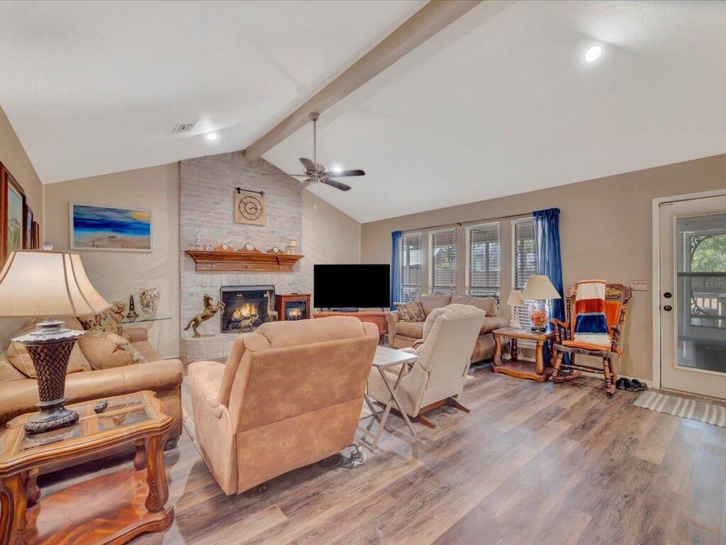 106 West Creek Drive