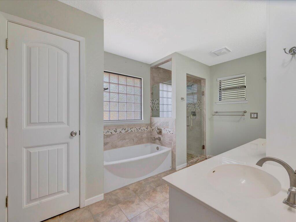 106 West Creek Drive