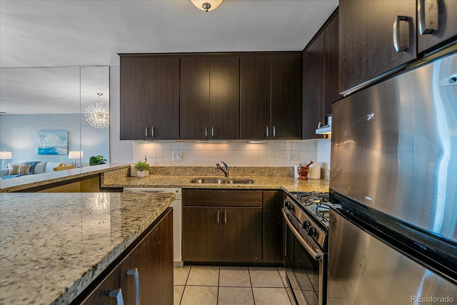 800 N Washington Street Unit: 706
