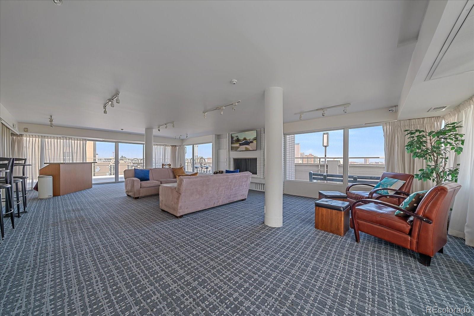 800 N Washington Street Unit: 706