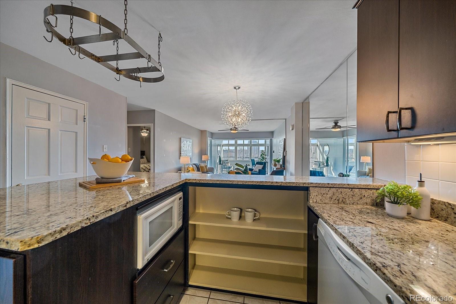 800 N Washington Street Unit: 706