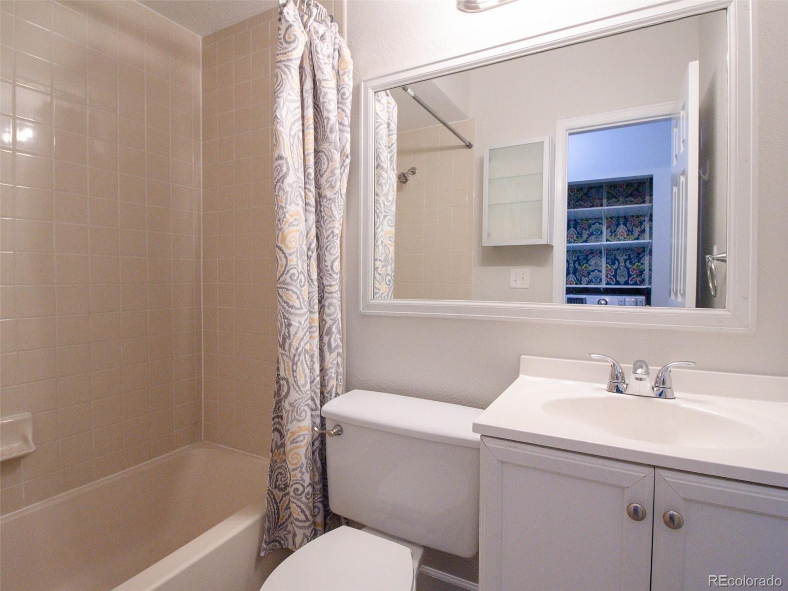 1885 S Quebec Way Unit: H17