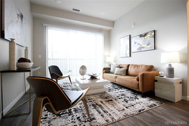 420 E Fremont Place Unit: 408