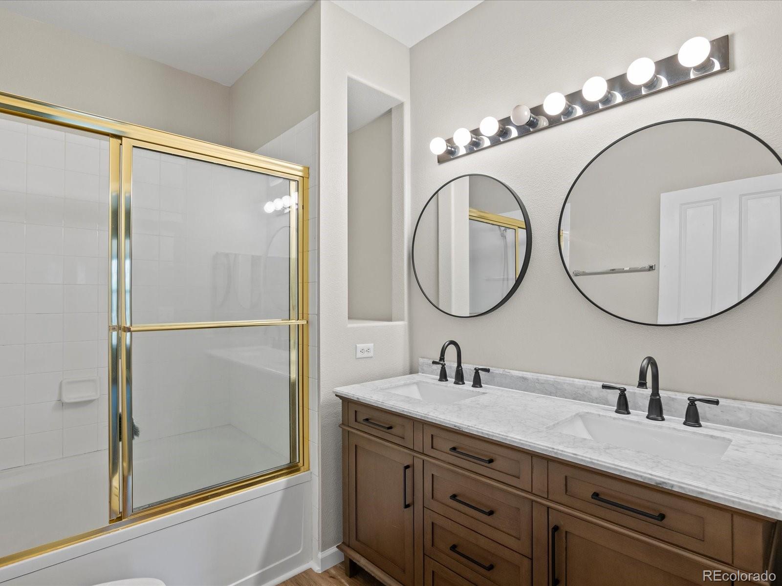 4005 S Dillon Way Unit: 102