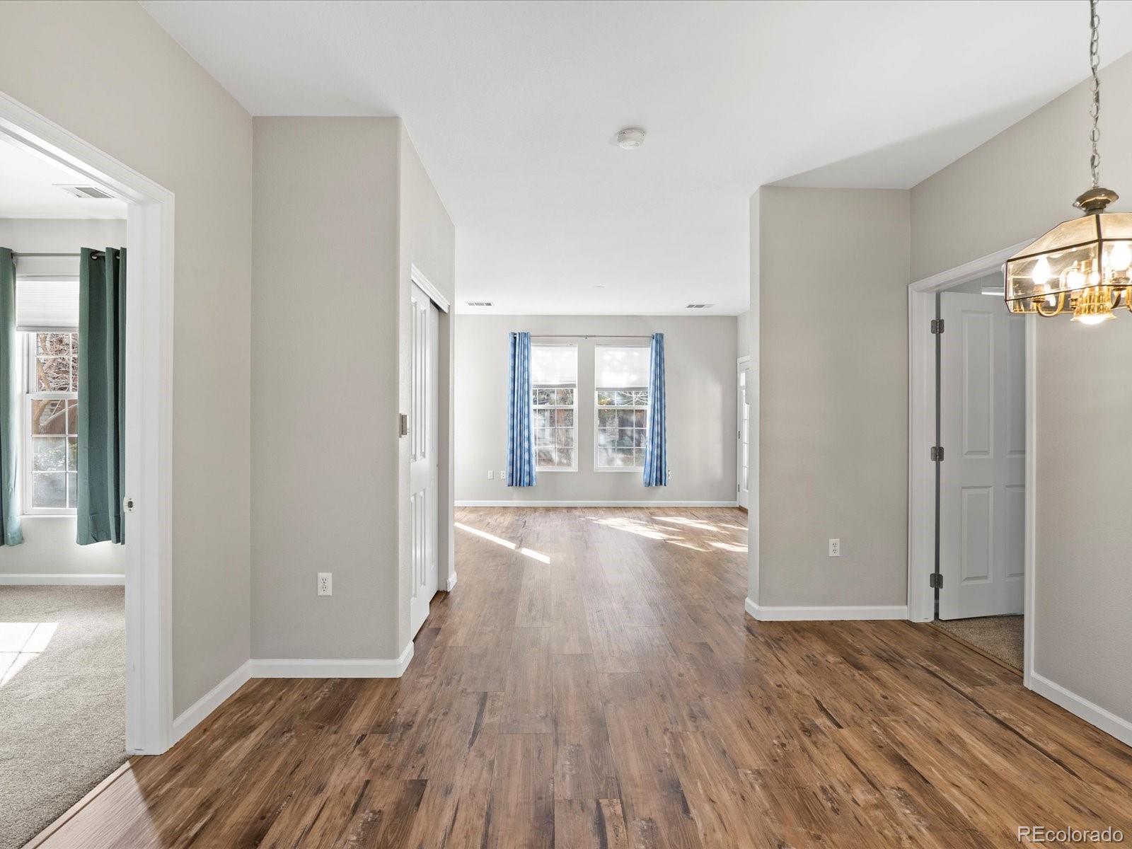 4005 S Dillon Way Unit: 102