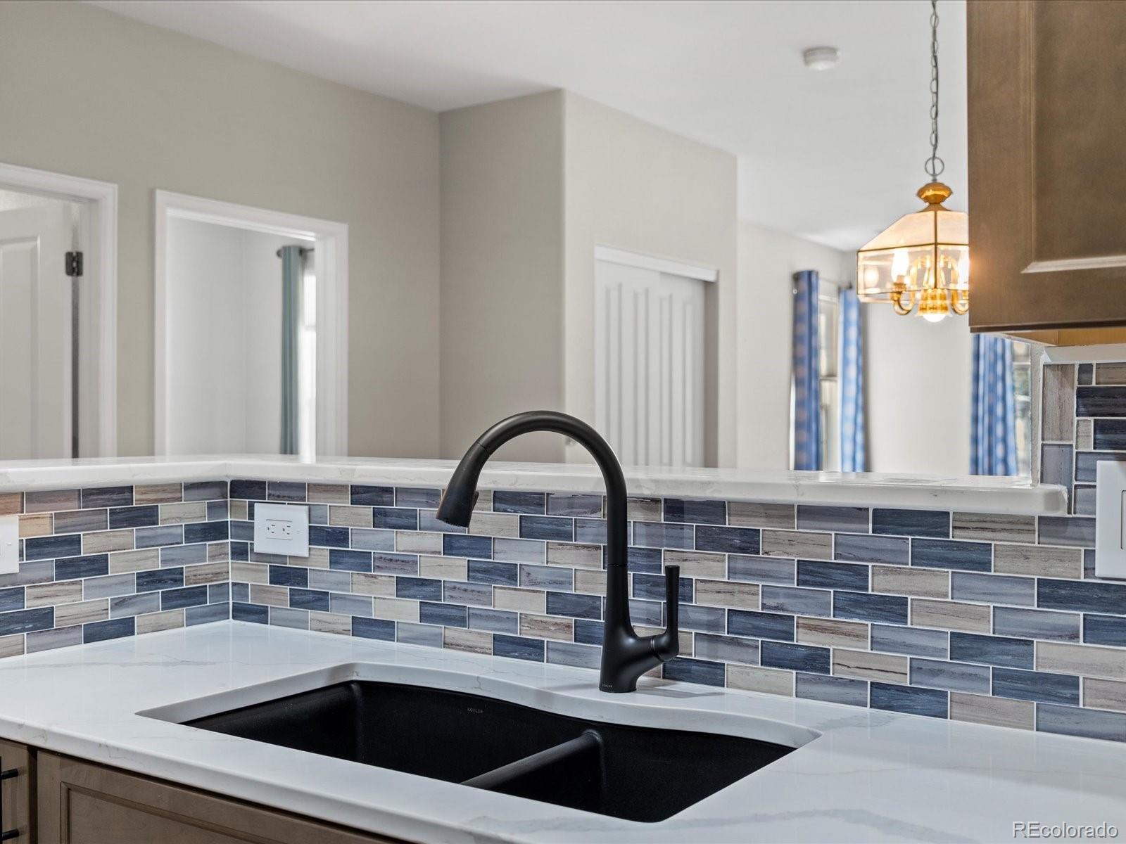 4005 S Dillon Way Unit: 102