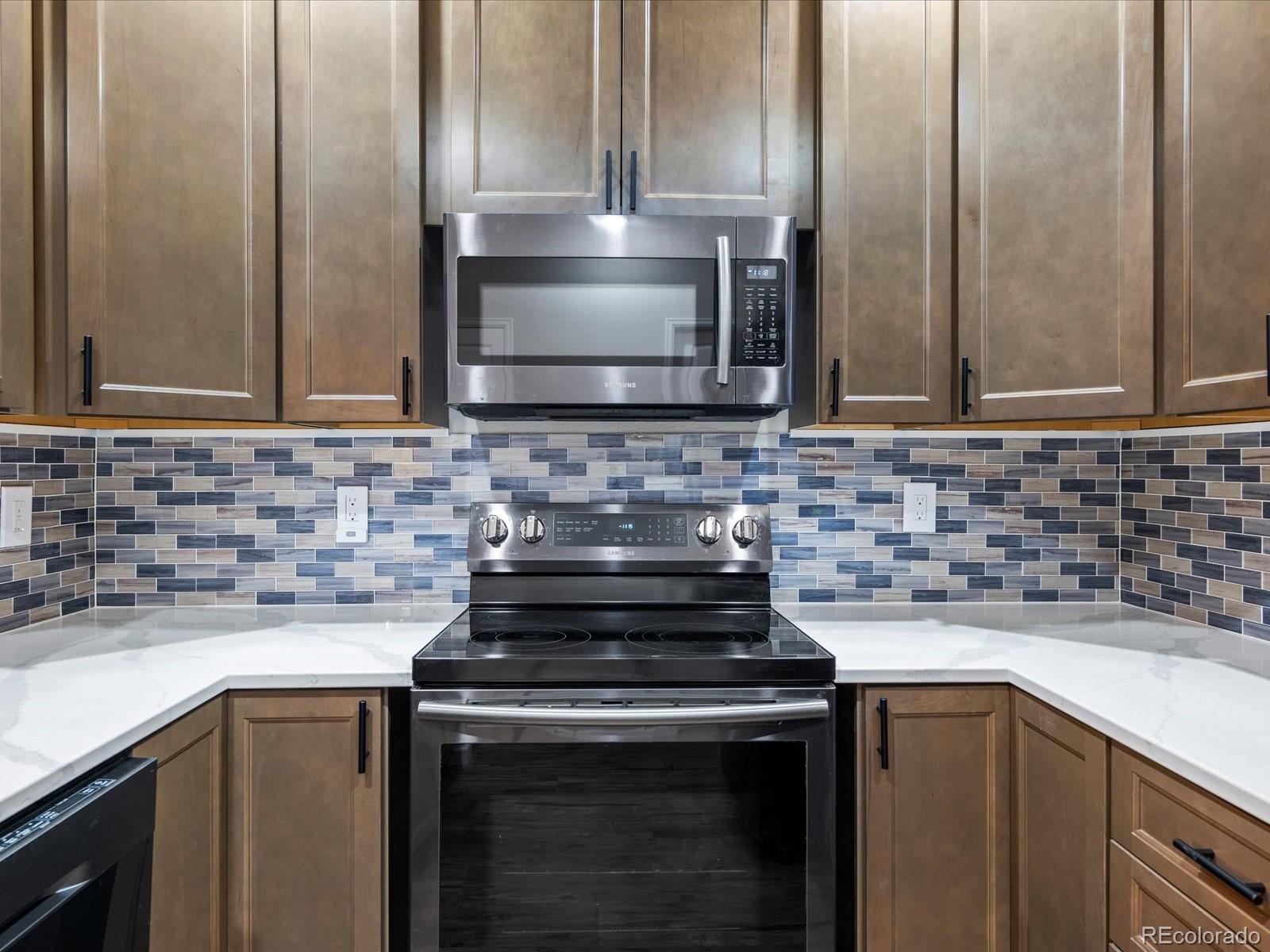 4005 S Dillon Way Unit: 102