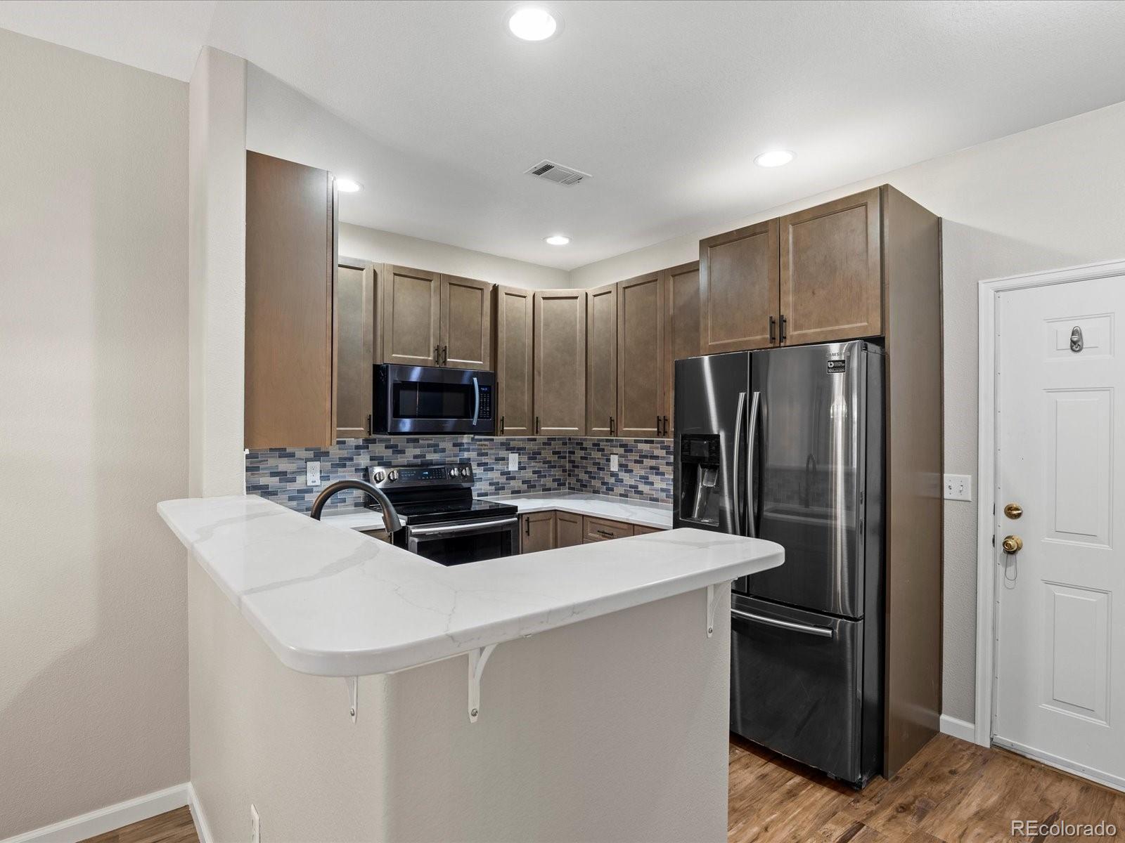 4005 S Dillon Way Unit: 102