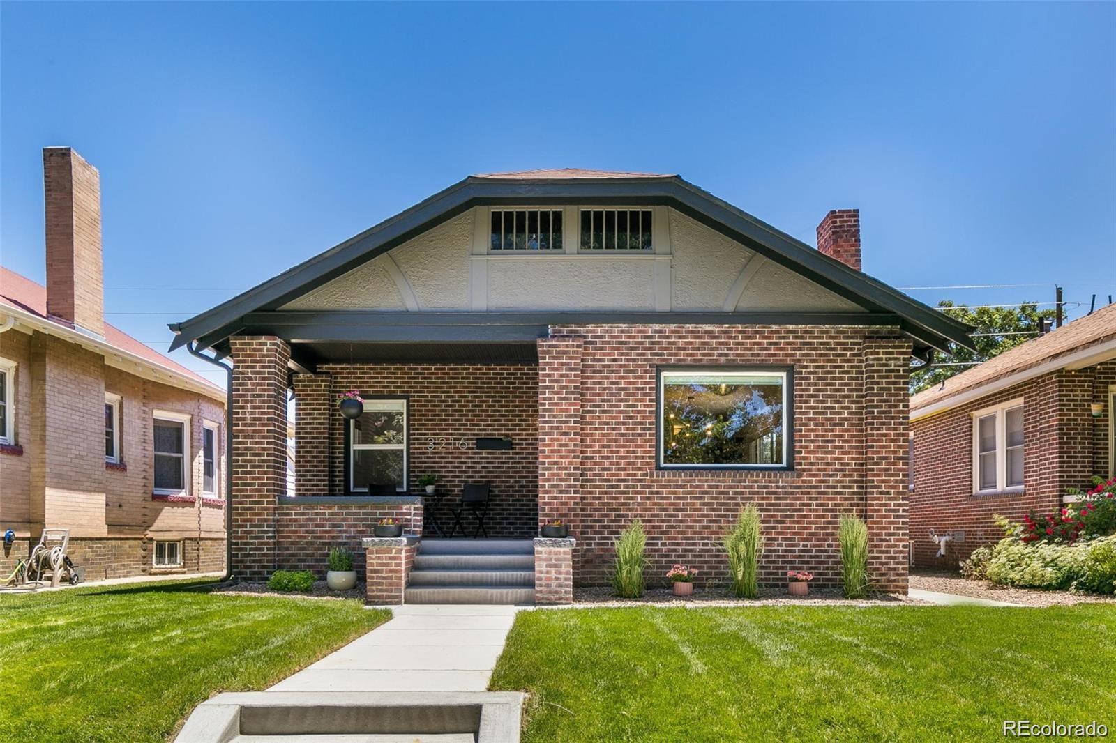 3216 Vine Street