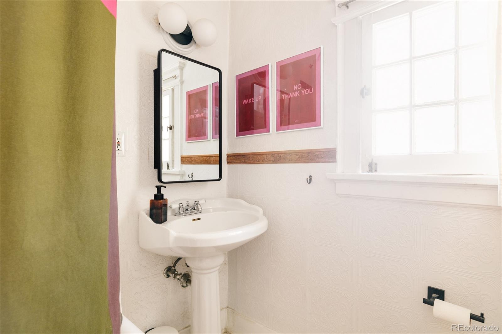 1321 E 12th Avenue Unit: 3