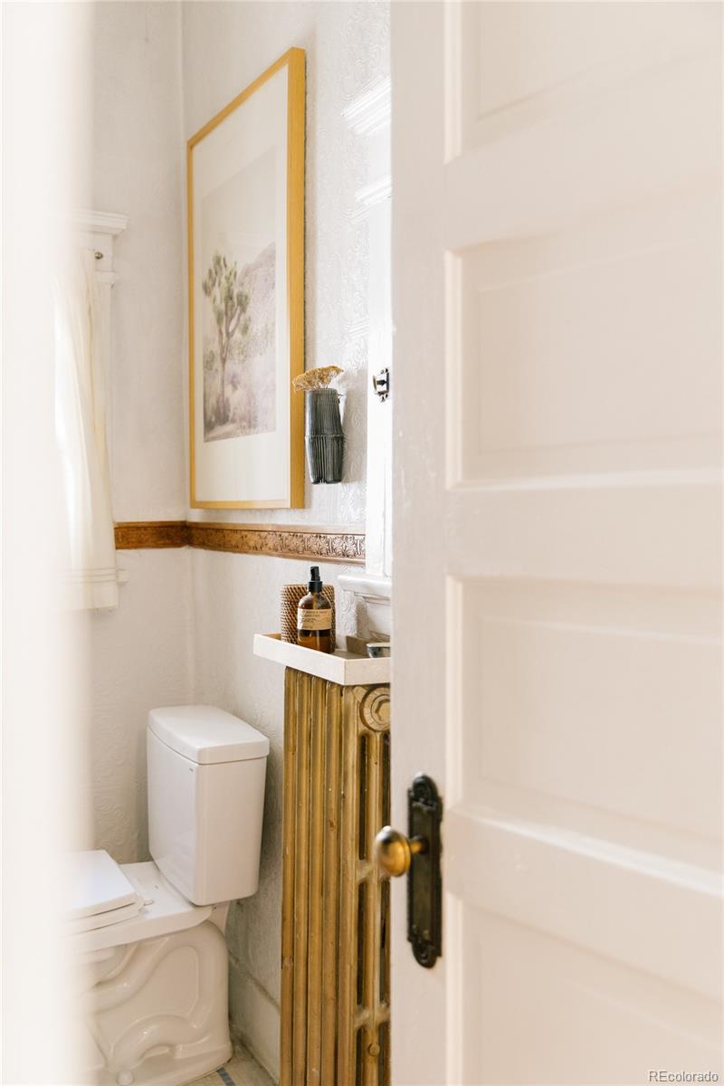 1321 E 12th Avenue Unit: 3