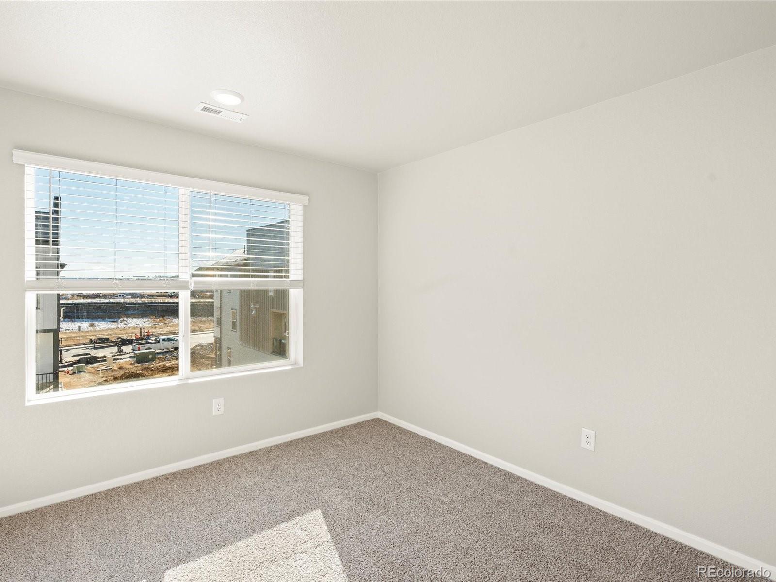 14432 Pansy Loop