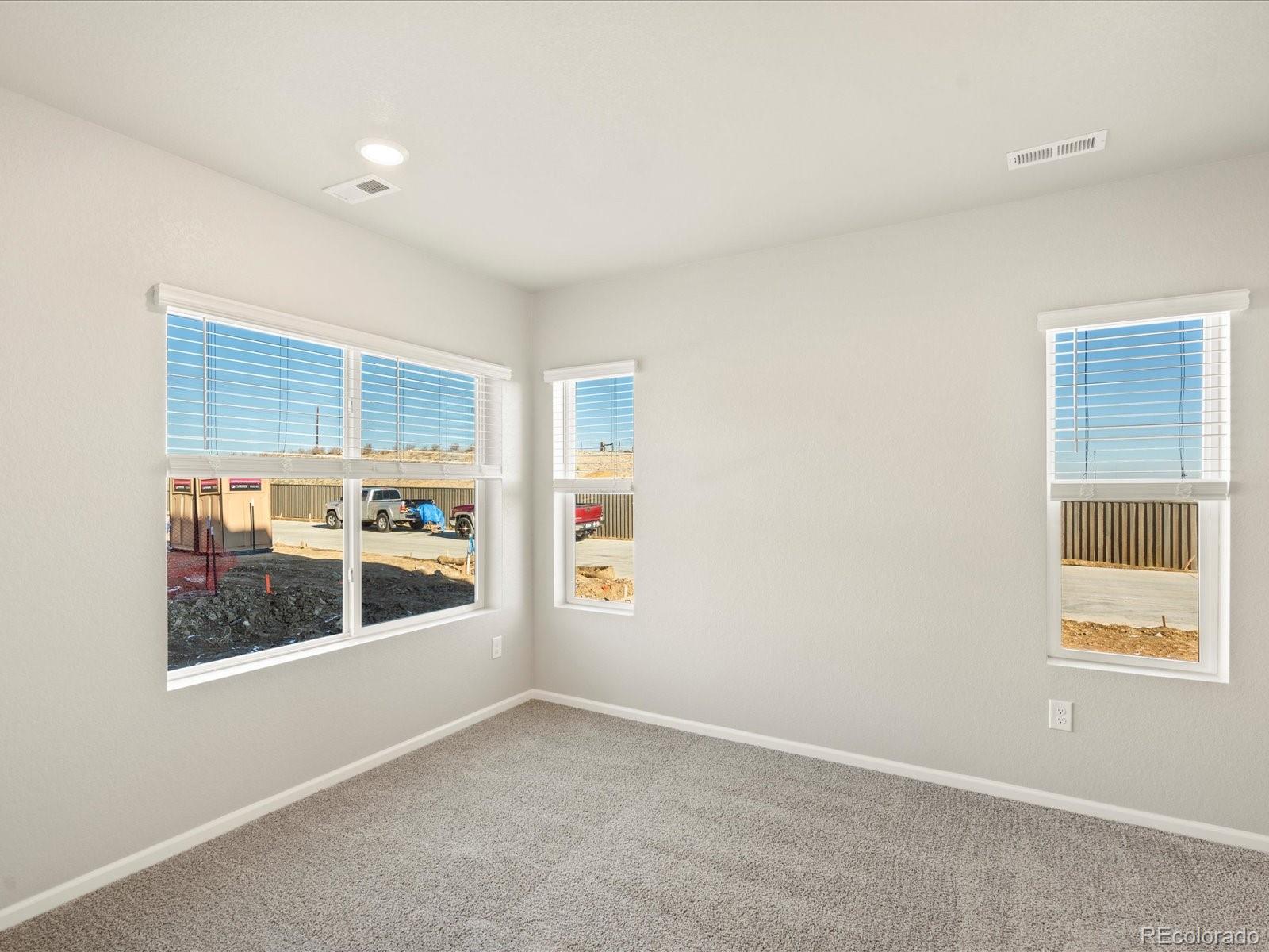 14432 Pansy Loop