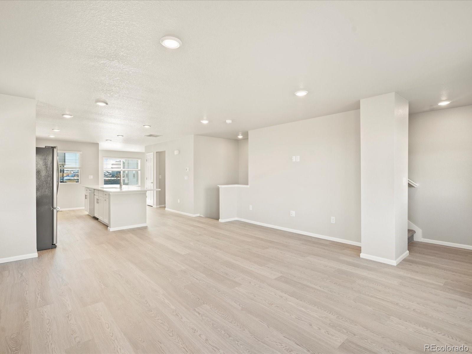 14432 Pansy Loop