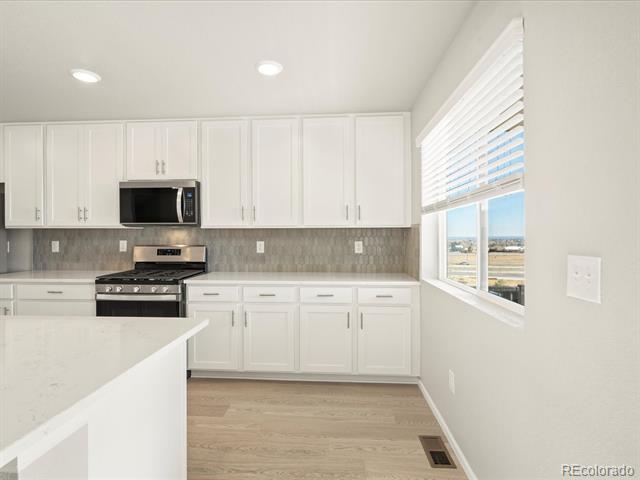 14432 Pansy Loop