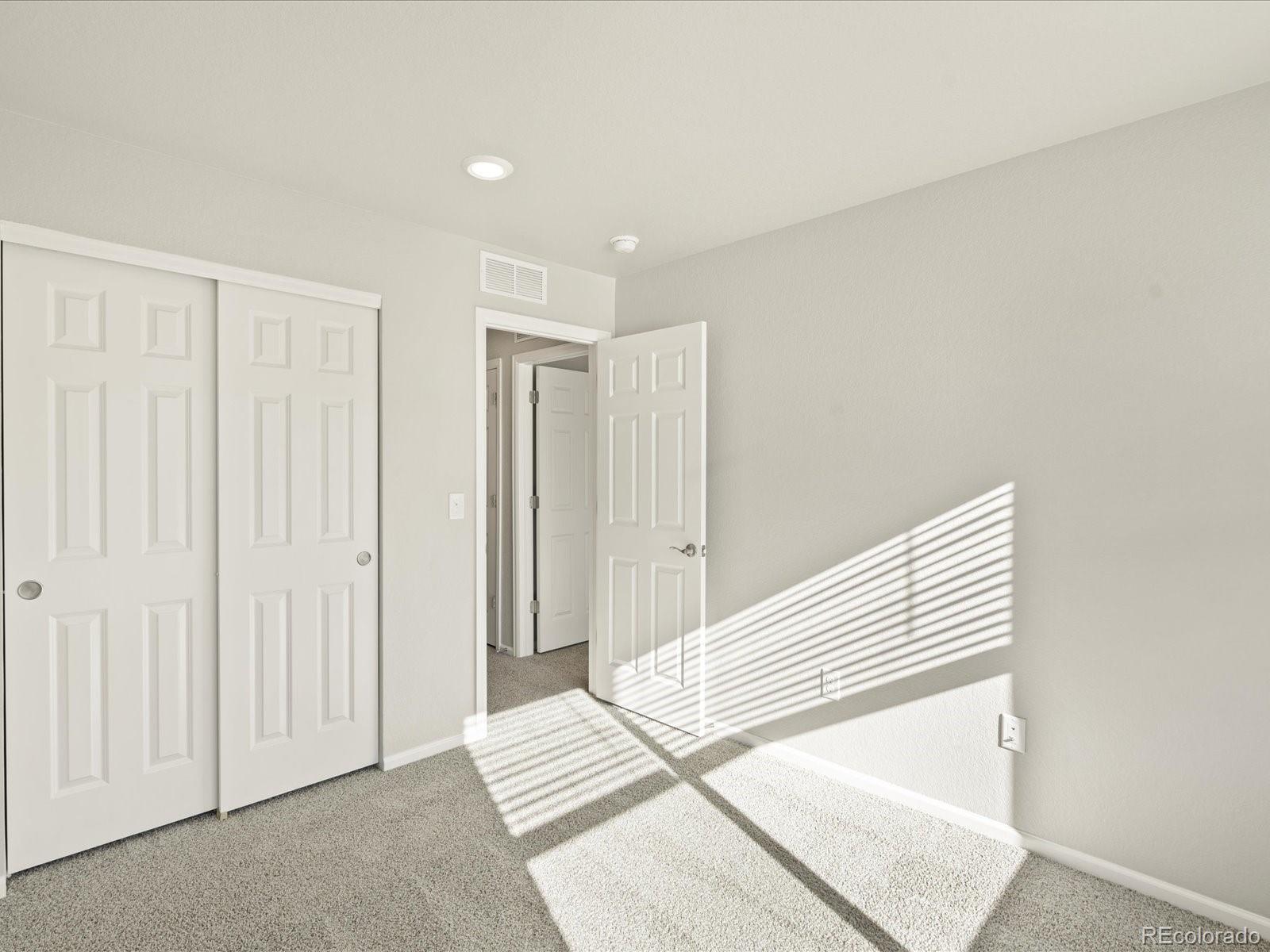 14432 Pansy Loop