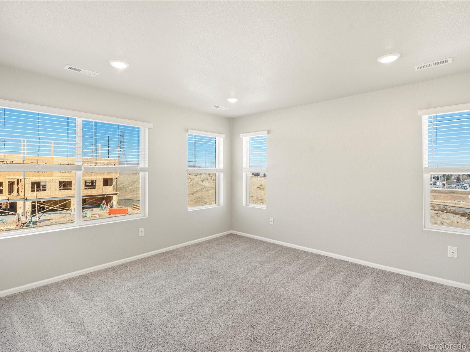 14432 Pansy Loop